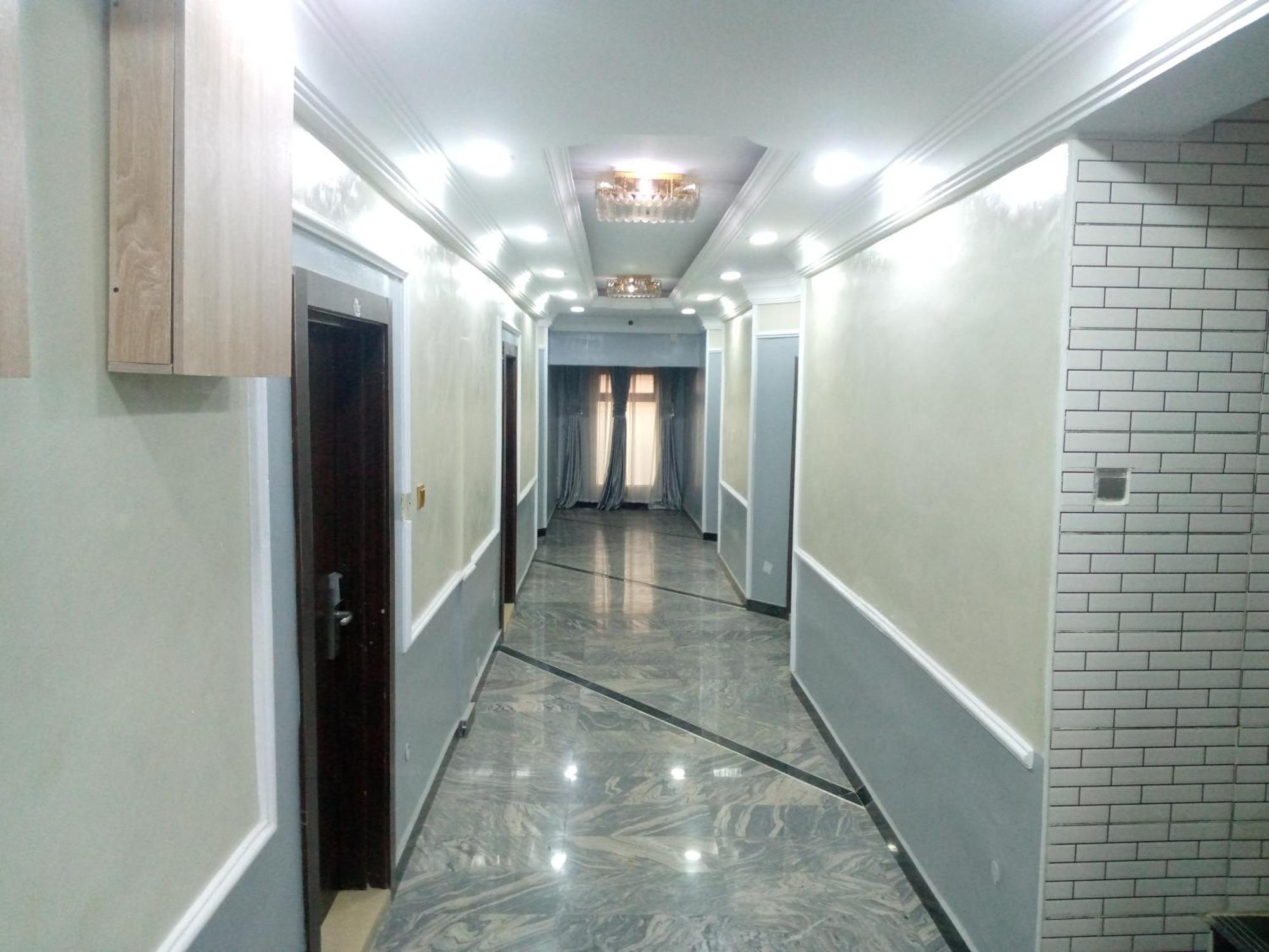 Готель Exclusive Mansion Lekki Phase 1 Ilado Екстер'єр фото